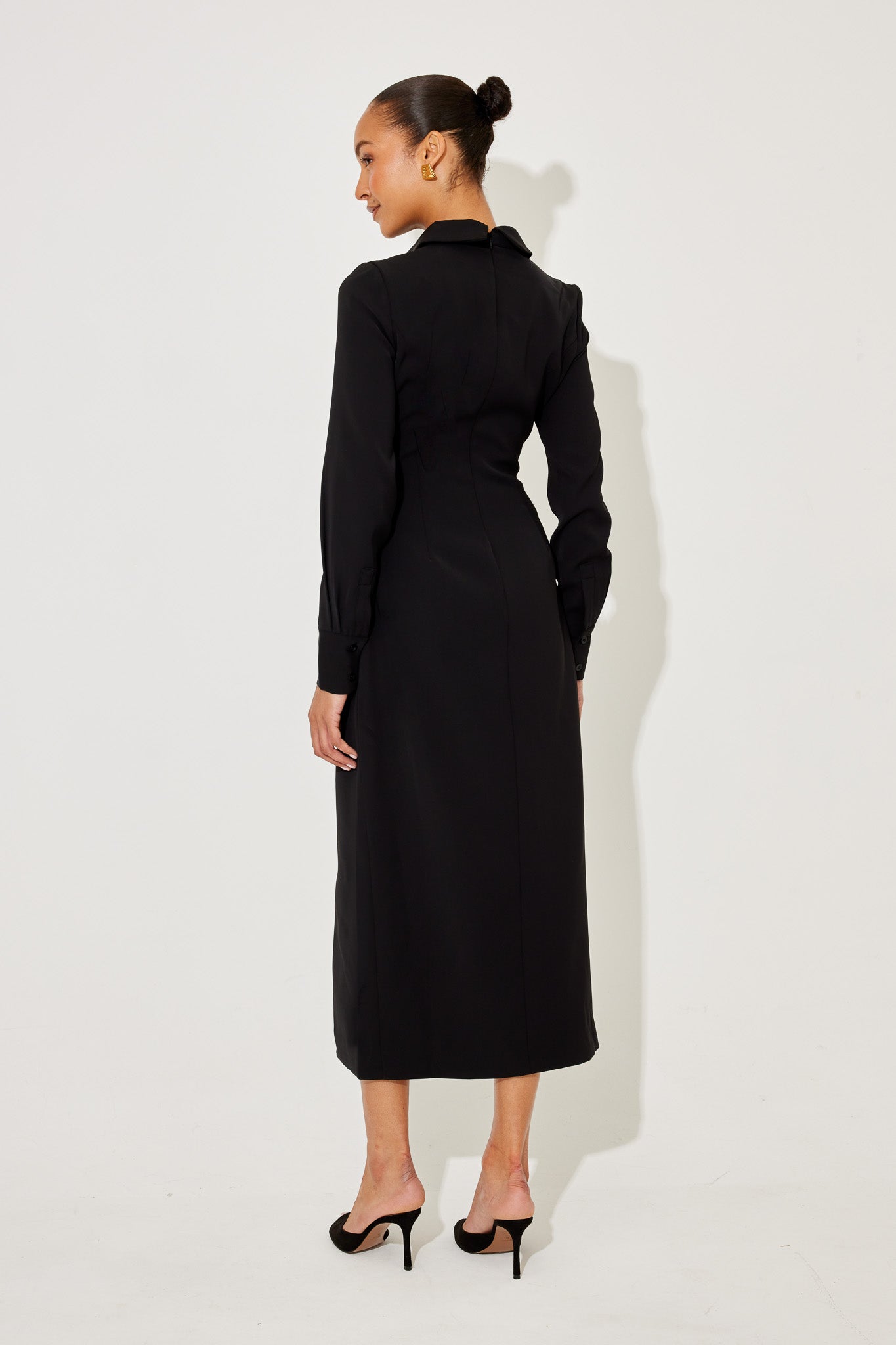 The Ultimate Muse Long Sleeve Collar Maxi Dress | Black