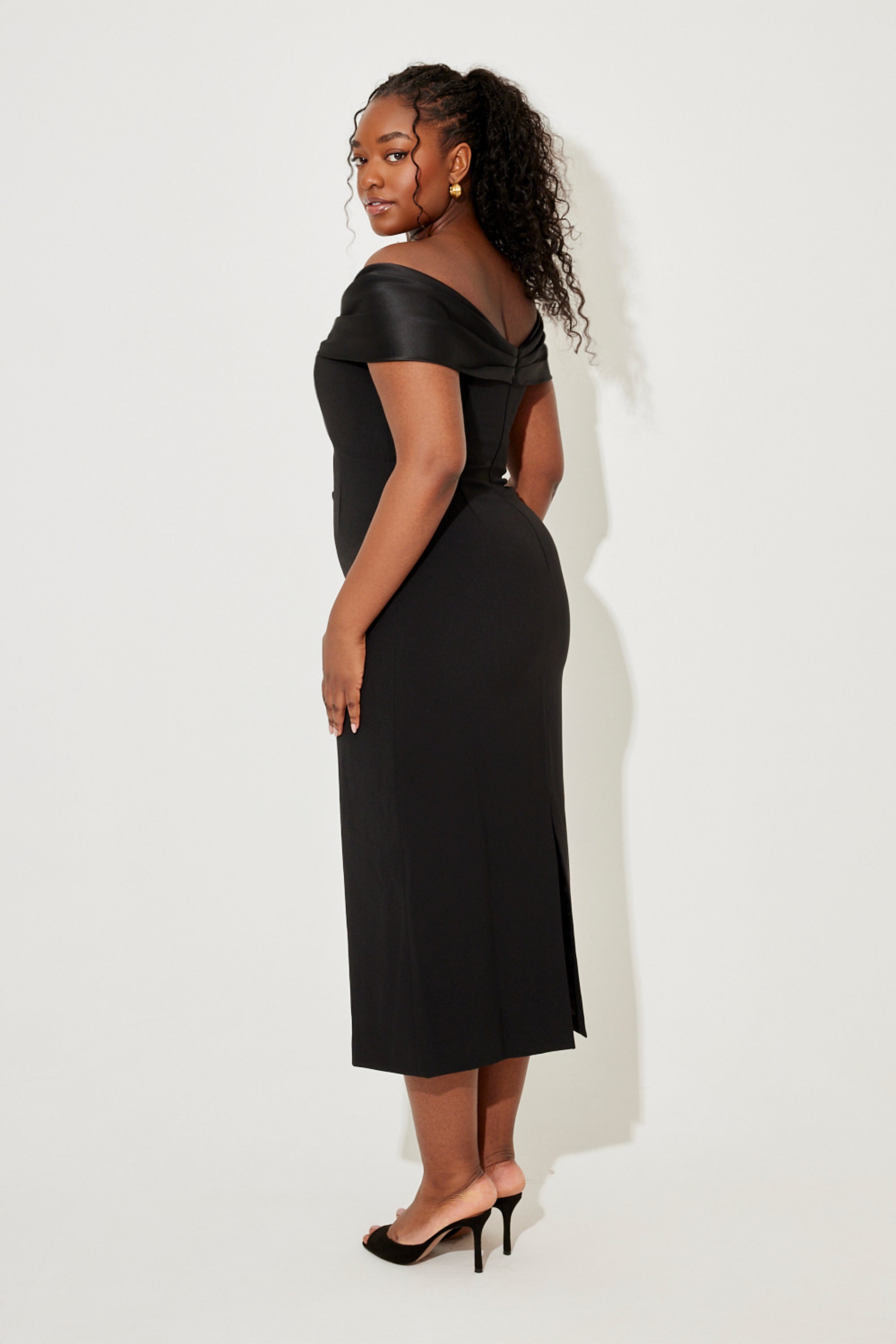 The Ultimate Muse Bow Midi Dress | Black