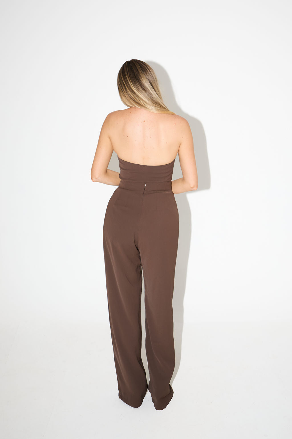 The Ultimate Muse Halter Top | Chocolate