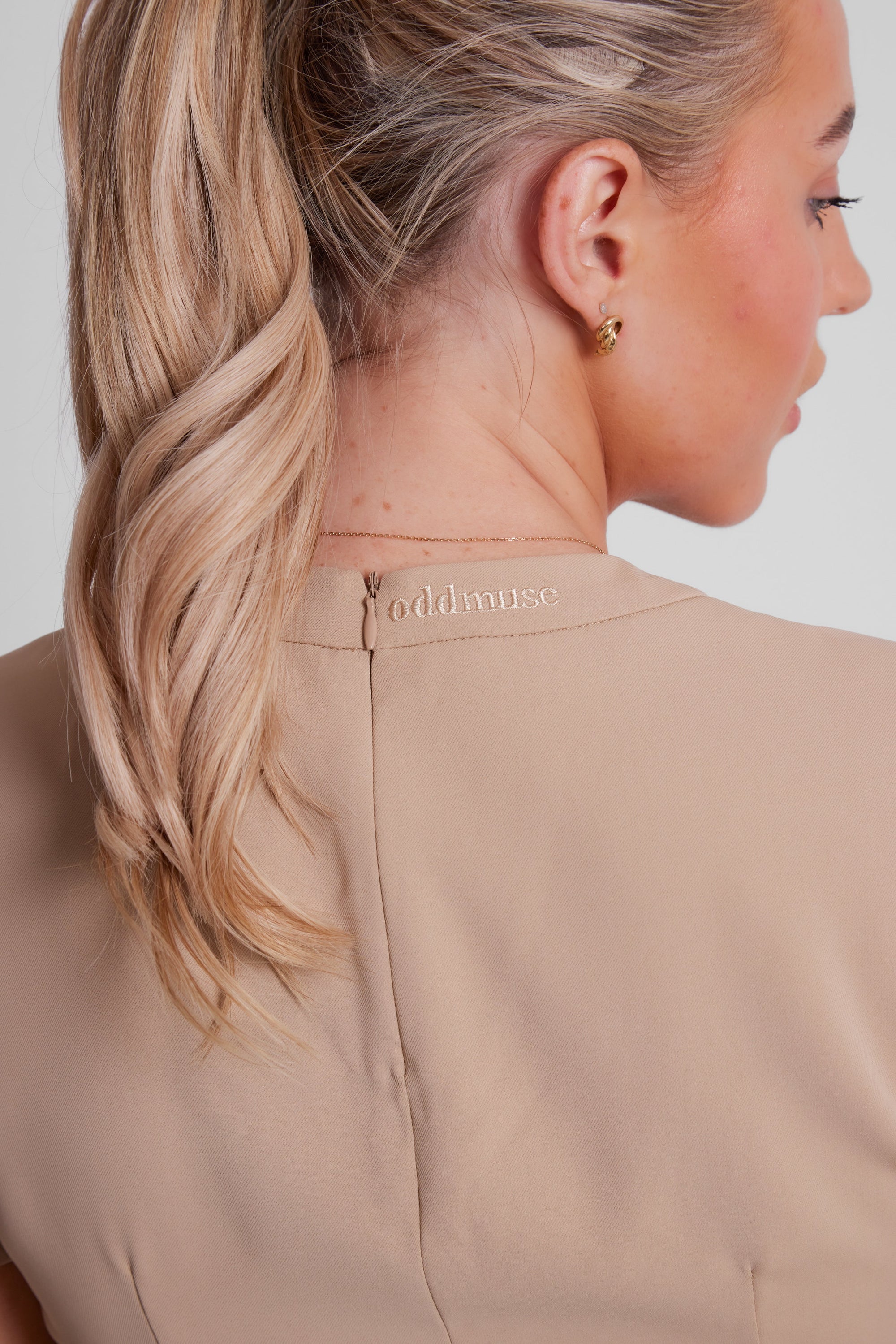 The Ultimate Muse Tee | Camel