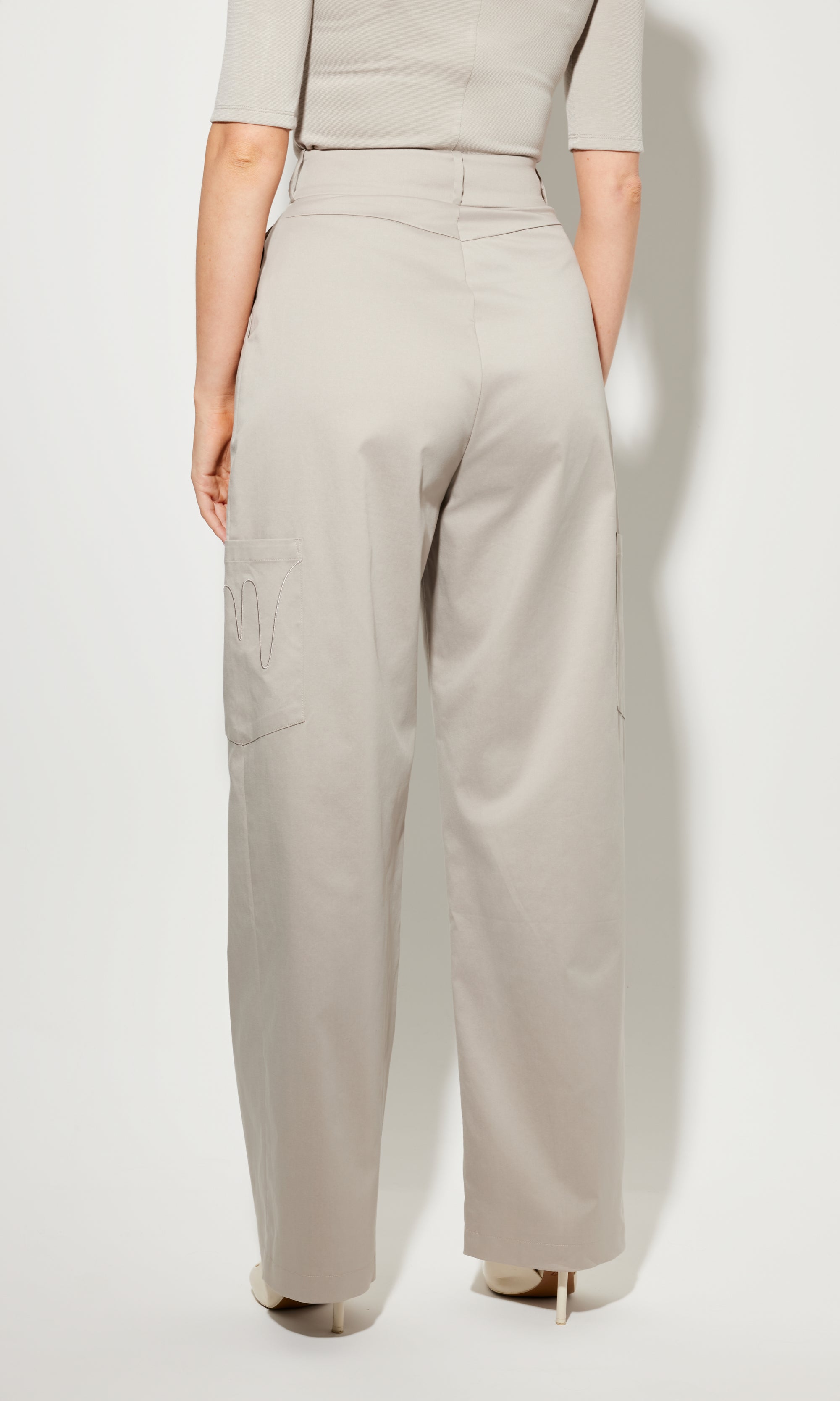 The Ultimate Muse Cargo Trousers | Grey